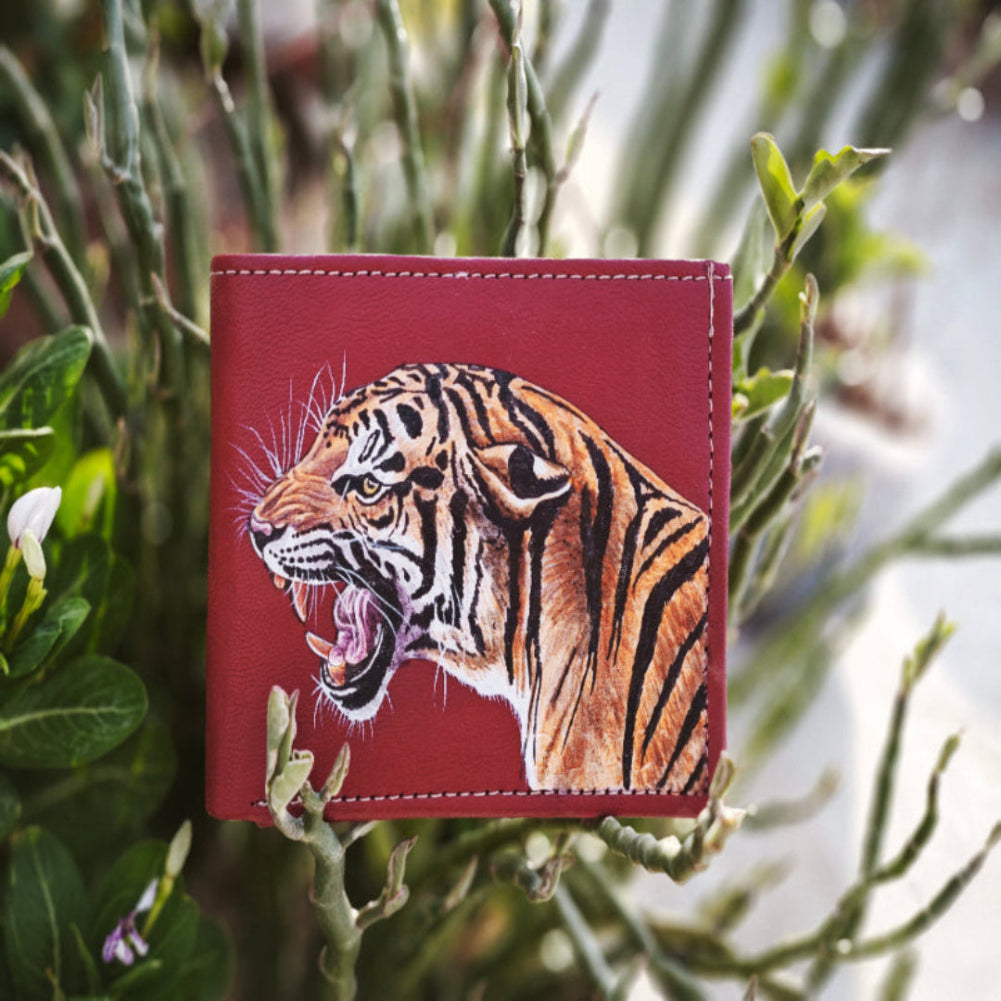 Fierce Elegance Hand-Painted Tiger Leather Wallet – Premium Red Leather Roaring Tiger Wallet