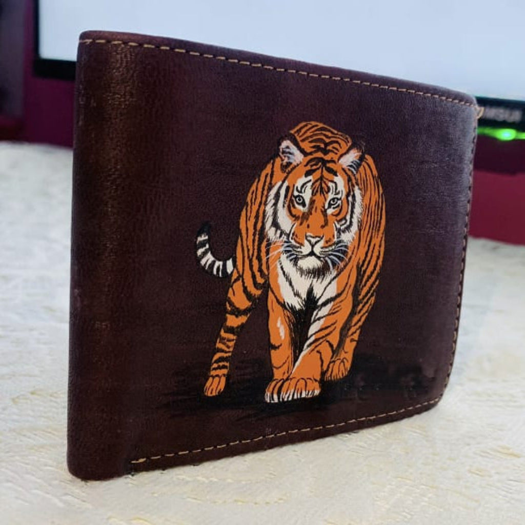 Hand-Painted Tiger Leather Wallet – Brown Artisan Wallet with Bold Tiger Design